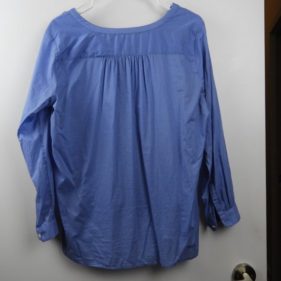 Loft The Softened Shirt in Large - Picture 2 of 4